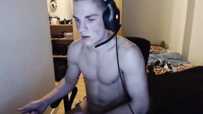 Web-Cam Dutch Boy: The Return!