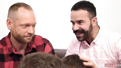 Twinks Switched by Dads: Oral Explosion!