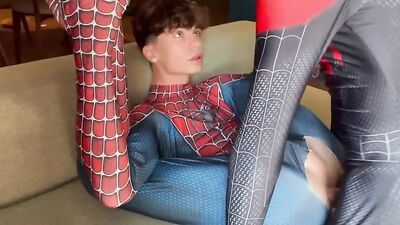 Bareback Twinks F*cking Spiderman