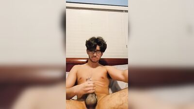 Gay Porn: Young and Handsome Twinks Pleasure Themselves