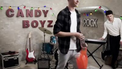 Drunk French Twinks Cumshot Orgy - Big Dick Blowjobs and Rimming!