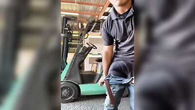 Jerk Off But No Cum: Amateur Handjob Solo!