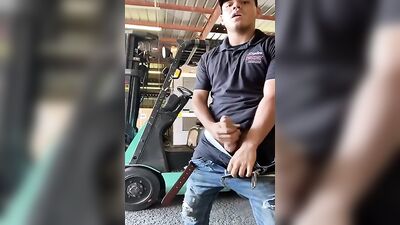 Jerk Off But No Cum: Amateur Handjob Solo!