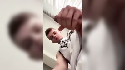 Golden Showers on Cam: Solo Sex Surprises