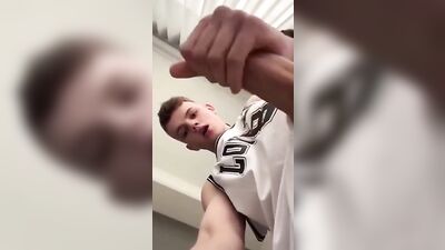 Golden Showers on Cam: Solo Sex Surprises