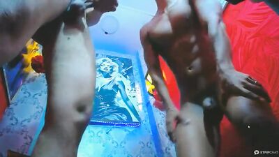 Latino PEINBOYSXXX Web-Cam Sucking Kissing Men!