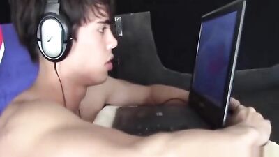 Blowjob Glory-Hole Oral Gay Porn Delight!