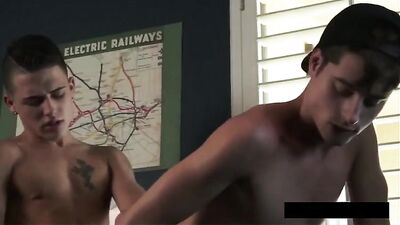 2 Guys Do It Again - 196: Non-Stop Action and Oral Delight!