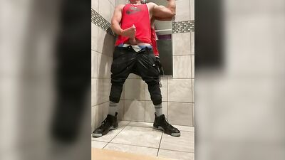 JockDad87s Locker Room Cumshot: Big Shoes and Muscles