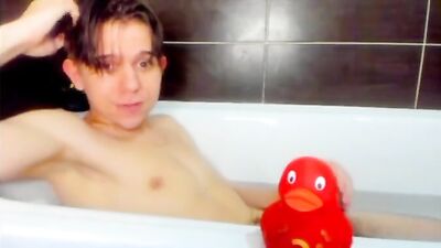 Bisexual Twink Luxallenn Unleashed: Action-Packed Web-Cam Solo