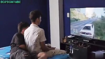 Sabian: Young friends prefer sex to game playing