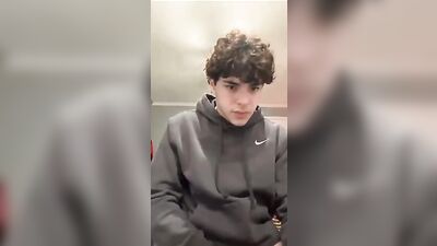 WebCam Boy: A Cuties Gay Porn Adventure!