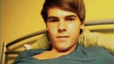 Selfie Show Off - Cute Blonde Cam Boy Porn