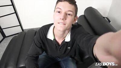 Young Darian Howells Solo Cum Shot Adventure!