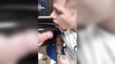 Young Twink Sucks Off A Stranger In Public Toilets: Webcam Blowjobs And Cum Shots In The Bathroom!
