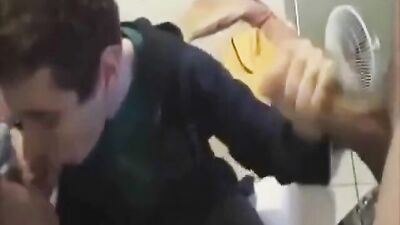 Gangbang Twink: College Frat Boy Threesome with Amateur Teen Friends