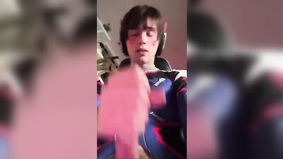 Young & Sexy Webcam Cummers - The Ultimate Gay Porn Experience