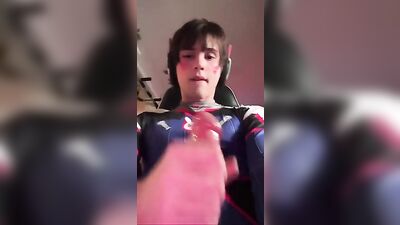 Young & Sexy Webcam Cummers - The Ultimate Gay Porn Experience