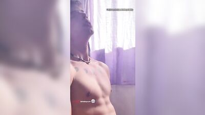 Gray Masturbates: Solo Gay Boys Porn!