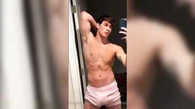 Brandons Steamy Threesome with Huge Cocks: A Sexy Affair