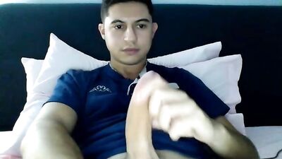 Webcam Solo Italian Stroke: Big Dick Amateur Exposure!