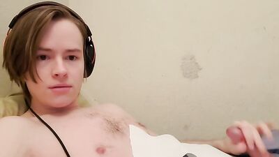 18yo Webcam Boy Jerks Off
