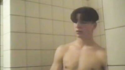 Rubax Video - Der Superboy (Classic): Bareback Cum Shots Group Sex Handjob Oral Porn Vintage twinks!