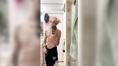 Big Dick Show Time: Solo Web-Cam Cocks Ready for Action