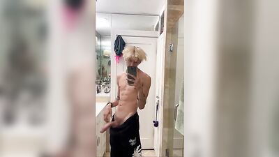 Big Dick Show Time: Solo Web-Cam Cocks Ready for Action