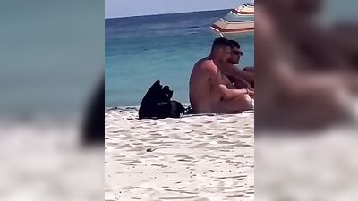 Summer Heat: Amateur Public Outdoor Voyeur