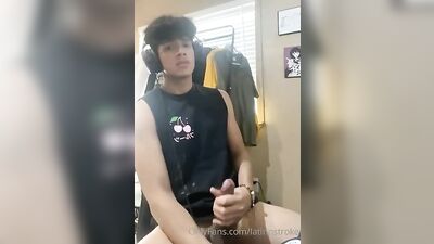 HOT OF [0433] - Wanking Clips: The Ultimate Gay Porn Experience!