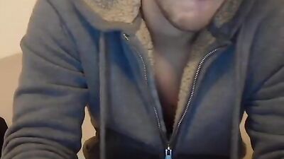 Gang Bang with Xxmycock on Chaturbate!