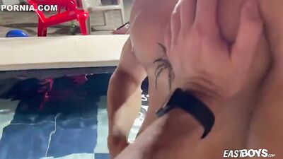 Latino Muscle Boys Porn: Colombian Beautys Gay Handjob Adventure!