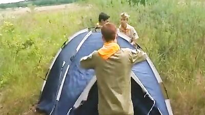 Young Explorers: Threesome in the Wild!