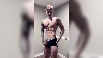 Gay Solo Web-Cam Body Show Time