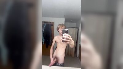 Cumming On Cam: Big Cocks Solo Web-Cam