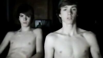 Egou filho se montre en ca - Gay Porn Video - Straight Men Gone Wild!