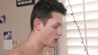 Three Twinks Home Flip-Flop Sex Show!