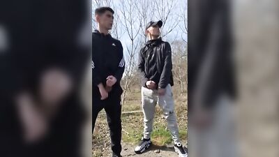 Gangbang in the Park: Straight Friends Get Their Hands Dirty!