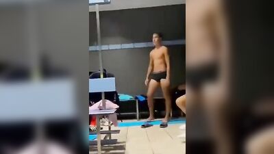 Stripping-in-locker: Gay Porn Amateur Public Web-Cam Straight Boys