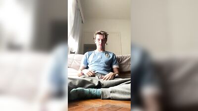 Gay Porn - Hot OF Wanking Clip: A Sexy Threesome Adventure!