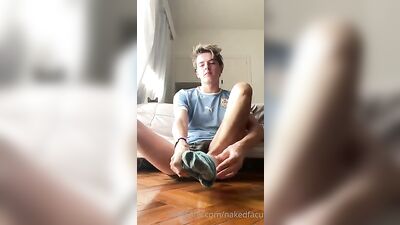 Gay Porn - Hot OF Wanking Clip: A Sexy Threesome Adventure!