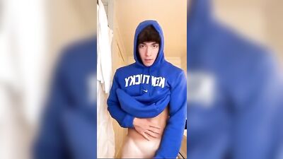 Sexy Solo Show Time - Gay Web Cam Delight