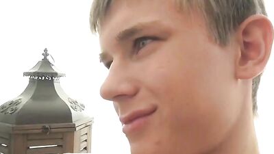 Two Smooth Twinks Get Down on Flip Flops Gay Porn Tube