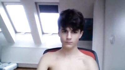 Brown Haired Teen Cumshots: Hardcore Handjob Porn on Web-Cam!