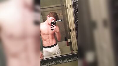 Cumming Fitness: Cute Guys Jacking Session in the Mirrored Bathroom!