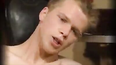 Gay Porn Videos: Raw Bareback Action - Tube Gay!