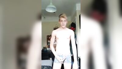 Gay Porn Twink: Blonde Amateur Muscle Webcam Boys Strip for You!