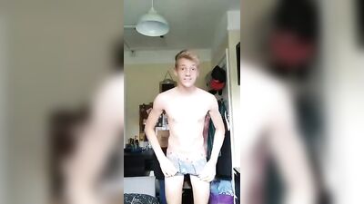 Gay Porn Twink: Blonde Amateur Muscle Webcam Boys Strip for You!