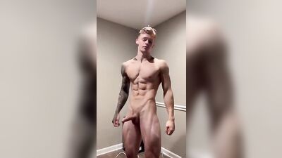 Solo Web-Cam Body 276954 - A Gay Porn Video to Admire!